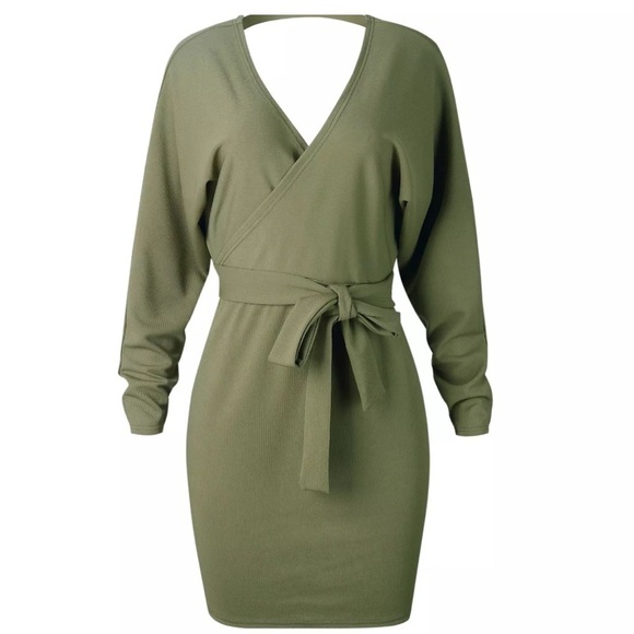 Thin Ribbed V Neck CutOut Back Dress - Picture 4 of 8